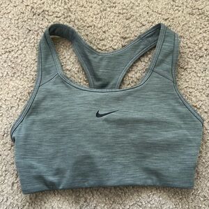 Nike Swoosh Medium Support
Women's Padded Sports Bra